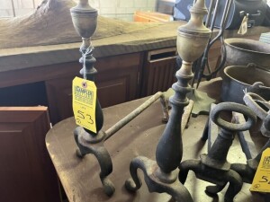SET ANDIRONS