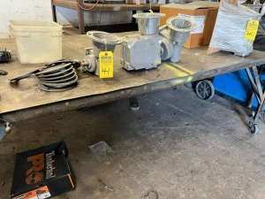 STEEL ROLLING TABLE WITH VISE - 8'x4'