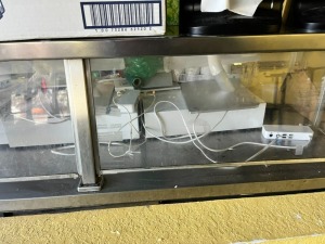STAINLESS STEEL TABLE WITH SNEEZE GUARD - 60''x30''