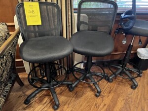 ASSORTED ERGONOMIC BLACK ROLLING STOOLS