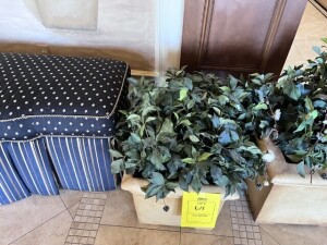 PLANTER WITH BERRY PLANT FOLIAGE - 18'' SQUARE
