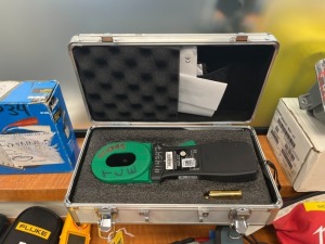 DLG-DI-120 CLAMP ON GROUND TESTER IN CASE