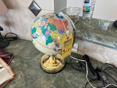 GLOBE LAMP - 8''