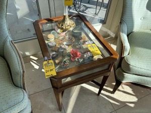 WOOD & GLASS END TABLE