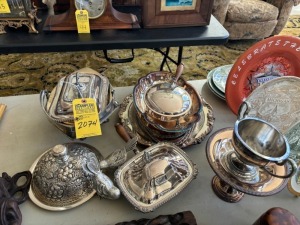 ASSORTED SILVER PLATED SERVING DISHES, PLATTERS, BIRDS, ETC