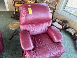 RED LEATHER RECLINING CHAIR