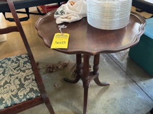 ROUND DARK WOOD TABLE - 27.5x20.5