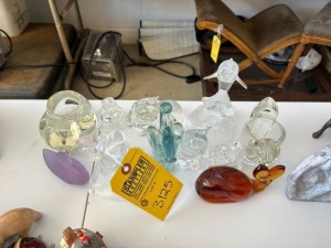 ASSORTED GLASS FIGURINES - SWAN, DOLPHIN, TIGER, ETC