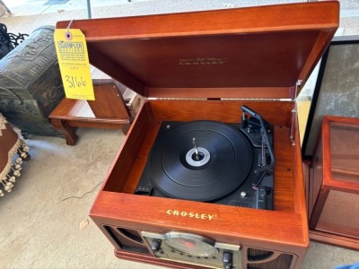 CROSLEY STACK-O-MATIC ELECTRIC RECORD PLAYER