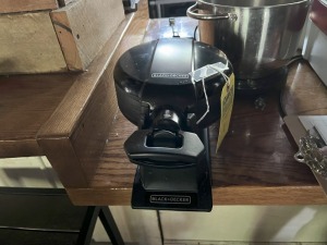 BLACK & DECKER WAFFLE MAKER