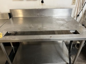 STAINLESS STEEL TABLE WITH DRAIN - 48'' ***BUYER MUST SHUT OFF WATER PRIOR TO REMOVAL AND CAP LINES***