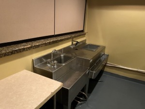 SETS - BAR / 2 COLD PLATES / SINK / 2 SPEEDRAILS (BALLROOM) ***BUYER MUST SHUT OFF WATER PRIOR TO REMOVAL AND CAP LINES***