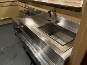 SETS - BAR / 2 COLD PLATES / SINK / 2 SPEEDRAILS (BALLROOM) ***BUYER MUST SHUT OFF WATER PRIOR TO REMOVAL AND CAP LINES***