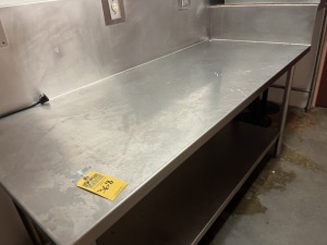 STAINLESS STEEL TABLE