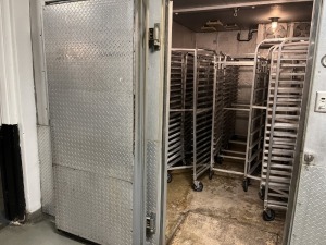 2 DOOR COOLER - 23x14 (NO CONTENTS) (DOES NOT INCLUDE ROOFTOP COMPRESSORS)