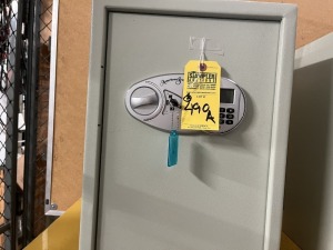 SMALL AMERICAN SECURITY SAFE