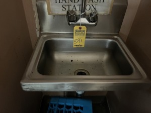 REGENCY STAINLESS STEEL HAND SINK (OUTSIDE SILVER ROOM) ***BUYER MUST SHUT OFF WATER PRIOR TO REMOVAL AND CAP LINES***