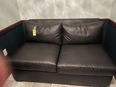 BLACK LOVE SEAT - 72''