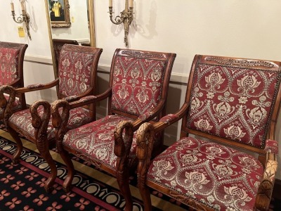 LOT 'ROYAL SUITE' - 4- MIRRORS / 2- CHANDELIERS / 1- ROUND TABLE WITH 4 CHAIRS / 4- SCONCES / 2- WRITING TABLES / 4- STOOLS / MORE ***BUYER MUST CAP ELECTRIC***