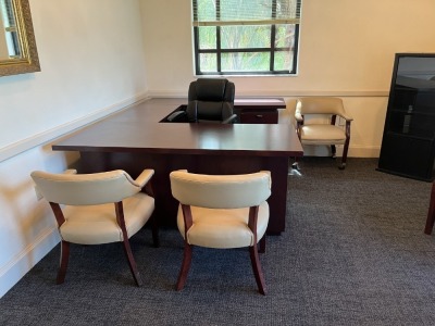 LOT OFFICE SUITE - U-SHAPE DESK / SIDE TABLE / 8 CHAIRS / CABINET