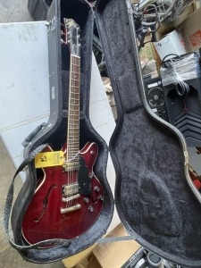 GUILD SF-1DC/CAR ELECTRIC GUITAR WITH SPARE STRINGS, WOVEN LEATHER STRAP & GEARLUX HARD CASE - SERIAL No. 1SG200652602 (VERY GOOD CONDITION)