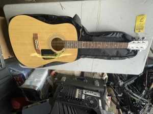 FENDER FA-100 ACOUSTIC GUITAR WITH CLOTH STRAP & SOFT CASE - SERIAL No. CFF1515856 (NICKS / VERY GOOD CONDITION)