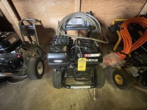 SIMPSON GRX PREMIERE 4400PSI GAS PRESSURE WASHER WITH PROFESSIONAL SIMPSON 420CC ENGINE, STEEL REINFORCED HOSE, 5 TIPS & WAND (VERY GOOD CONDITION)