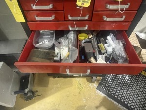 LOT ASSORTED ACCESSORIES FOR MACHINES