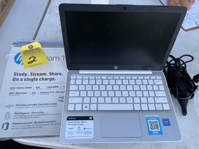 HP STREAM LAPTOP II - INTEL CELERON / 64GB / 4GB MEMORY / WINDOWS 10 HOME / 11.6'' HD LED DISPLAY / MICROSOFT 365 / WITH CHARGER (LIKE NEW CONDITION)