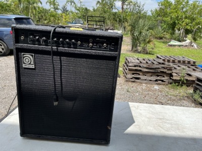 AMPEG BA-115V2 BASS AMP - 150 WATTS OUTPUT