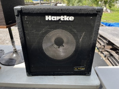 HARTKE XL SERIES 115XL BASS CABINET (FAIR CONDITION)