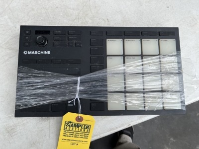 MASCHINE MIKRO MK3 DRUM MACHINE (GOOD CONDITION)