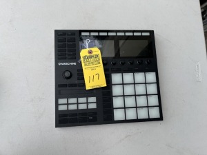 MASCHINE MK3 AUDIO MIDI INTERFACE SAMPLER DRUM CONTROLLER