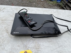 SONY BDG-S1100 BLUE RAY / DVD PLAYER (DENT ON TOP) (FAIR CONDITION)