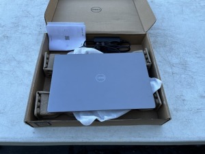 DELL VOSTRO 14343-0 MP152G LAPTOP - INTEL i5 / CHARGER / IN BOX (LIKE NEW CONDITION)