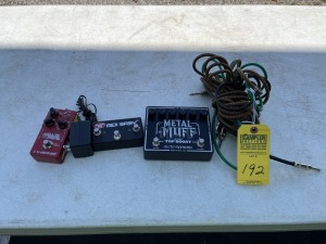 ASSORTED - METAL MUFF WITH TOP BOOST DISTORTION PEDAL / SET CABLES / TC ELECTRONIC REVERB PEDAL / MIDI BABY PEDAL