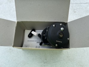 SHIMANO TR100G REEL WITH BALL BEARING DRAG (NEW IN BOX)