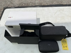 MAVIC AIR FLY MORE COMBO DRONE - REFURBISHED / COMPLETE WITH MANUALS - SERIAL No. FC33HB500SY024 (IN BOX) (LIKE NEW CONDITION)