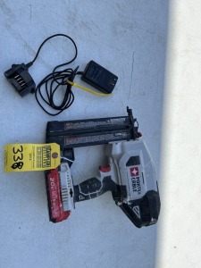 PORTER CABLE 18 GAUGE BRAD NAILER WITH BATTERY & CHARGER (GOOD CONDITION)