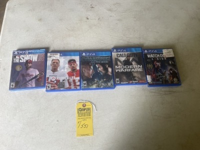 PLAYSTATION PS4 GAMES IN CASES - SEE PICTURES FOR SPECIFIC DETAILS (PRE-OWNED)