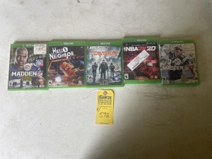 X-BOX ONE GAMES IN CASES - SEE PICTURES FOR SPECIFIC DETAILS (PRE-OWNED)