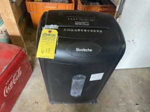 WOOLSCHE C330P PAPER SHREDDER (GOOD CONDITION)