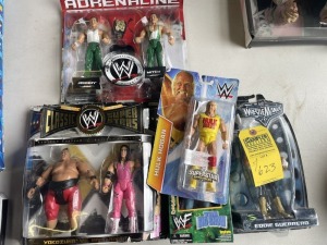 ASSORTED WW ACTION FIGURE PACKAGES - WW ADRENALINE SERIES 22 / WW CLASSIC SUPERSTARS LIMITED EDITION / WW THE BIG SHOW / ROAD TO WW WRESTLEMANIA / WW SUPERSTAR HULK HOGAN (ALL NEW IN BOXES)