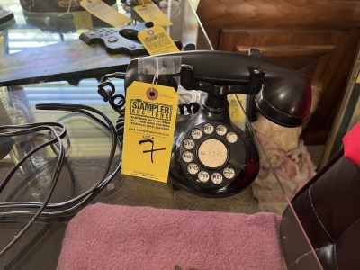 ANTIQUE BLACK DIAL TELEPHONE