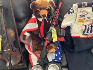 PATRIOTIC BEAR WITH AUTOMATIC WEAPON