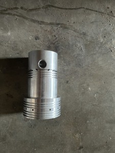 DIESEL ENGINE PISTONS (NEW)