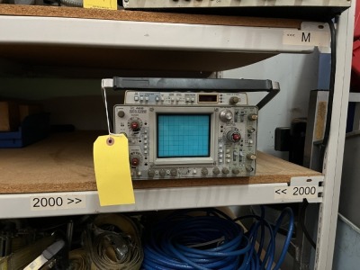 DIGITAL STORAGE OSCILLOSCOPE