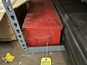 RED TOOLBOX WITH BOTTLE JACK WITH WEDGE & ACCESSORIES