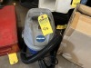 SHOP VAC WITH HOSE - 2.5 GALLON / 2.5HP