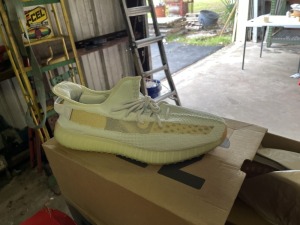 YEEZY BOOST 350V2 - SIZE 14 - LIGHT BLUE